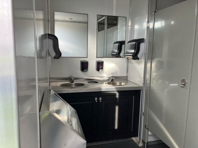 Sani Bleu Inc photo 28