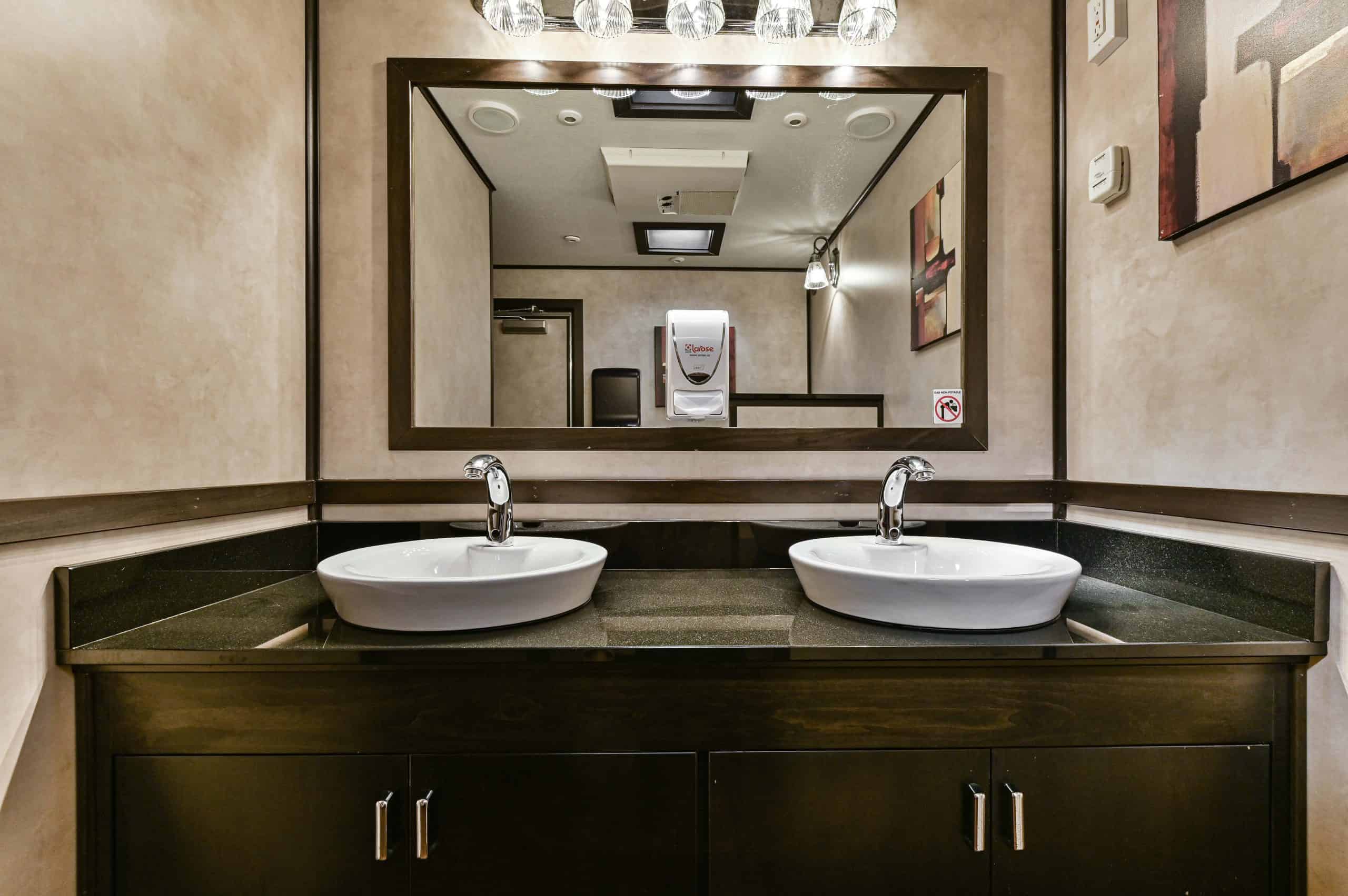 Toilette-Mobile Star Suites photo 15