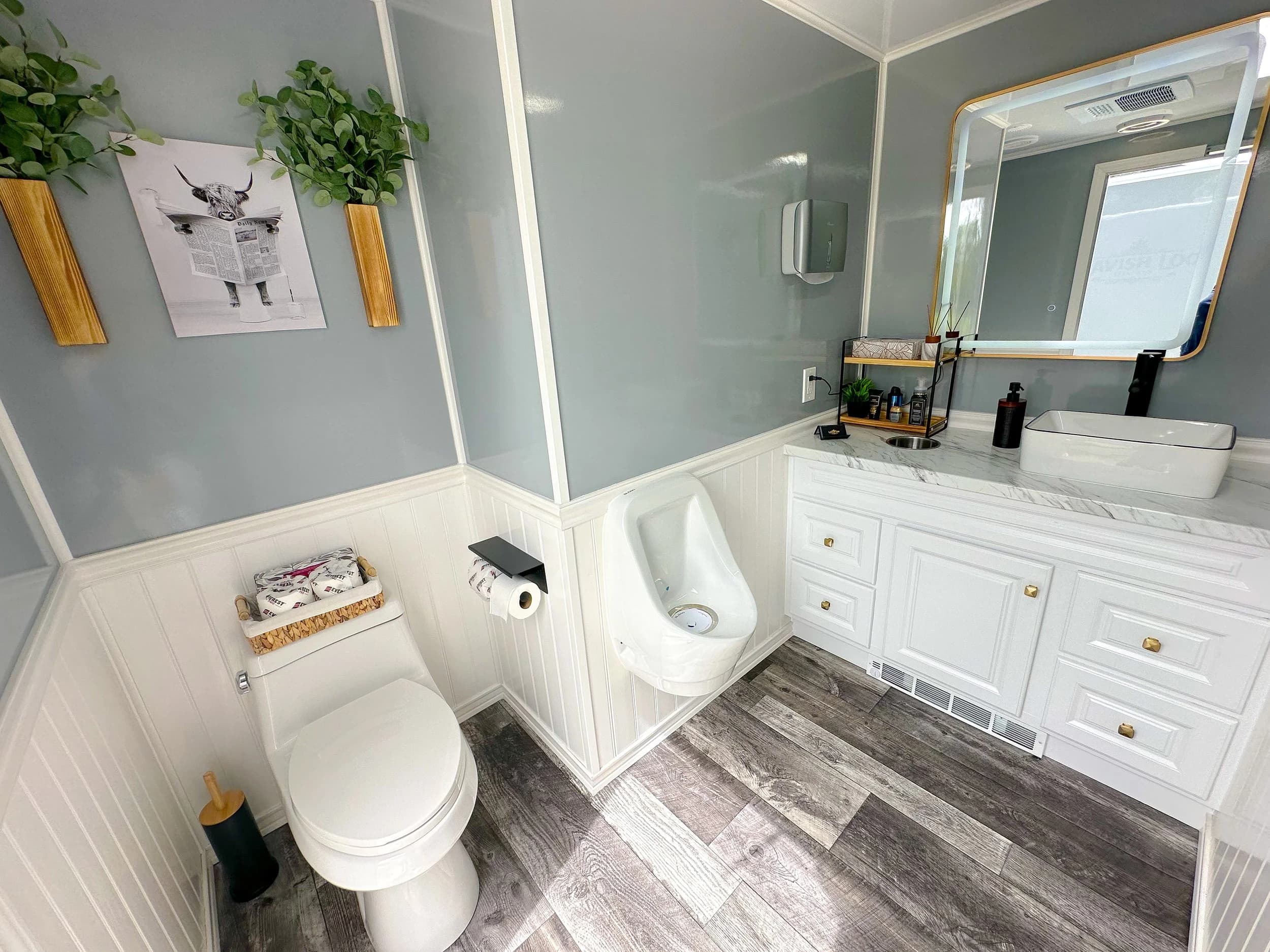 Lavish Loo Rentals photo 3