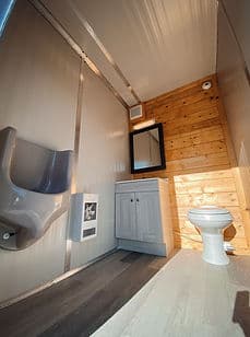 Golden Throne photo 2