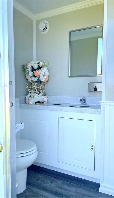 Diamond Washroom Trailer Rentals photo 4
